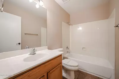 17545 W Watson Lane, Surprise, AZ 85388 - Photo 19