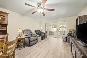 10606 W Clair Dr, Sun City, AZ 85351 - Photo 9