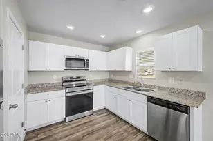 1043 S 9th Pl, Coolidge, AZ 85128 - Photo 11