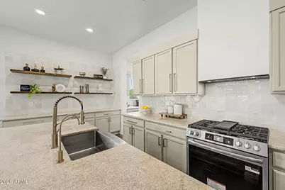8539 W Midway Avenue, Glendale, AZ 85305 - Photo 3