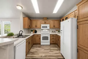 3301 S Goldfield Rd, Apache Junction, AZ 85119 - Photo 11