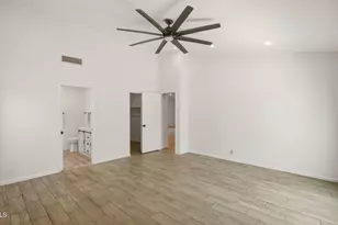15221 North 42nd Pl, Phoenix, AZ 85032 - Photo 33