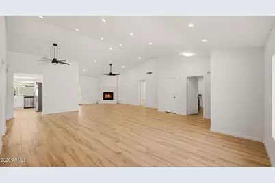 15221 N 42nd Place, Phoenix, AZ 85032 - Photo 13