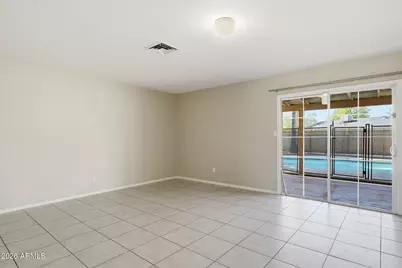 2837 W Grovers Avenue, Phoenix, AZ 85053 - Photo 9