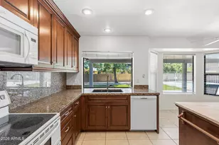 4721 E Sandra Terrace, Phoenix, AZ 85032 - Photo 15
