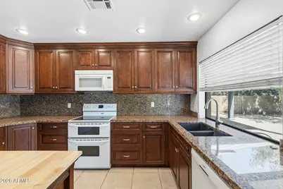 4721 E Sandra Terrace, Phoenix, AZ 85032 - Photo 13