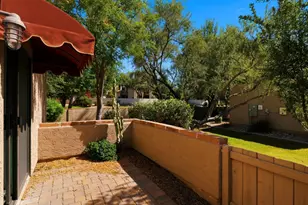 6465 N 77th Pl, Scottsdale, AZ 85250 - Photo 19