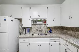3014 W Solano Dr S, Phoenix, AZ 85017 - Photo 9