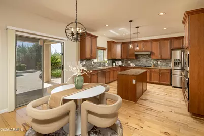 23023 N 43rd Place, Phoenix, AZ 85050 - Photo 9