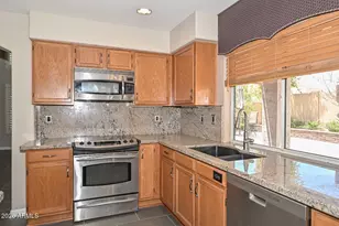 6624 W Louise Dr, Glendale, AZ 85310 - Photo 9
