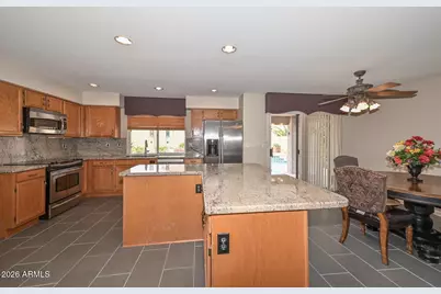 6624 W Louise Drive, Glendale, AZ 85310 - Photo 11
