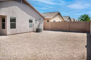 46137 W Guilder Ave, Maricopa, AZ 85139 - Photo 17