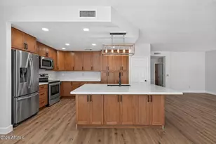 2034 E Cathedral Rock Dr, Phoenix, AZ 85048 - Photo 11