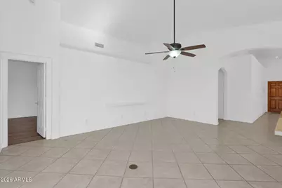 1011 W Kelton Lane, Phoenix, AZ 85023 - Photo 11