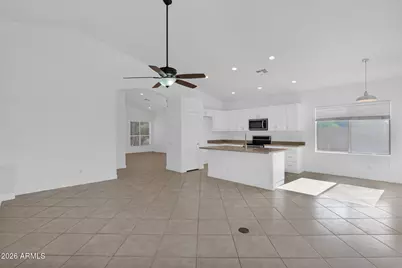 1011 W Kelton Lane, Phoenix, AZ 85023 - Photo 15