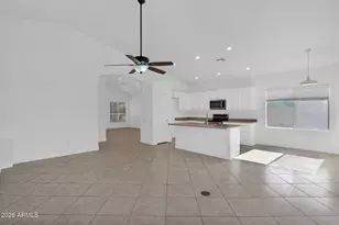 1011 W Kelton Ln, Phoenix, AZ 85023 - Photo 15