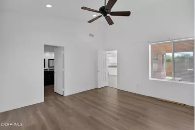 1011 W Kelton Lane, Phoenix, AZ 85023 - Photo 17