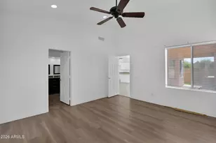 1011 W Kelton Ln, Phoenix, AZ 85023 - Photo 17