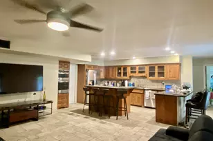 9021 N 13th Ave, Phoenix, AZ 85021 - Photo 11