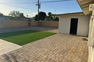 2512 N 47th Dr, Phoenix, AZ 85035 - Photo 11