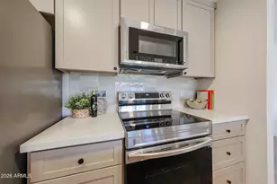 3736 W Grandview Rd, Phoenix, AZ 85053 - Photo 11