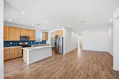 24138 W Carver Drive, Buckeye, AZ 85326 - Photo 5