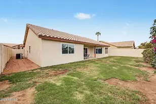 8815 W Port Au Prince Ln, Peoria, AZ 85381 - Photo 29