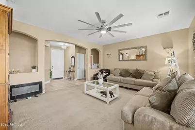 6611 S 25th Drive, Phoenix, AZ 85041 - Photo 11
