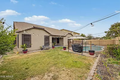 6611 S 25th Drive, Phoenix, AZ 85041 - Photo 33