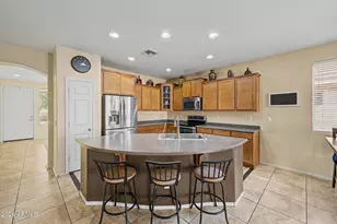 2013 N 119th Dr, Avondale, AZ 85392 - Photo 9