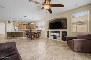 2013 N 119th Dr, Avondale, AZ 85392 - Photo 11