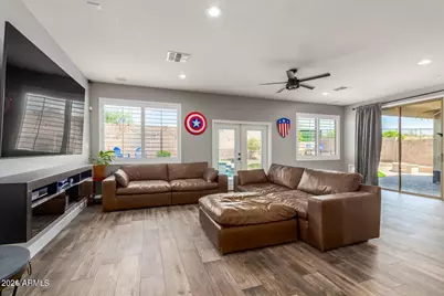 2522 E Ridge Creek Road, Phoenix, AZ 85024 - Photo 9