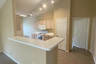 1331 W Seascape Dr, Gilbert, AZ 85233 - Photo 3
