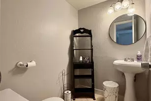 15847 N 26th Ave, Phoenix, AZ 85023 - Photo 9