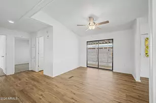 8601 N 103rd Ave, Peoria, AZ 85345 - Photo 11