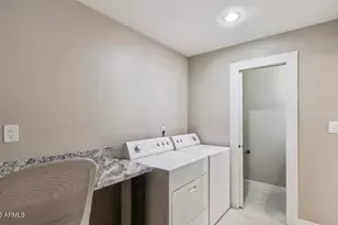 1737 E Manhatton Dr, Tempe, AZ 85282 - Photo 7