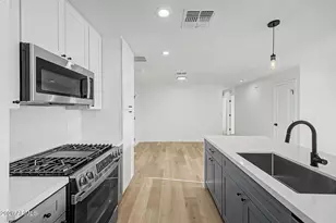 3005 S Edward Dr, Tempe, AZ 85282 - Photo 13