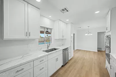 4037 W Hayward Avenue, Phoenix, AZ 85051 - Photo 11