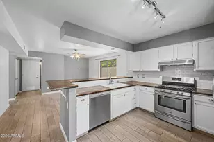 10362 E Davenport Dr, Scottsdale, AZ 85260 - Photo 13