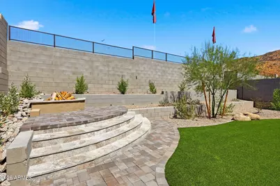 10223 S 20th Lane, Phoenix, AZ 85041 - Photo 23