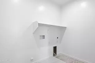10223 S 20th Ln, Phoenix, AZ 85041 - Photo 33