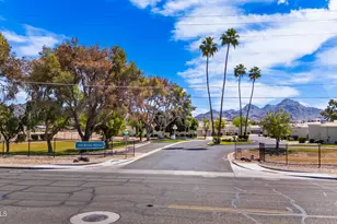 805 E Corte Oro St, Phoenix, AZ 85020 - Photo 3