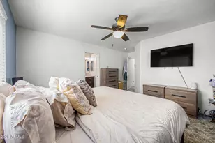 8241 N 111th Ln, Peoria, AZ 85345 - Photo 17