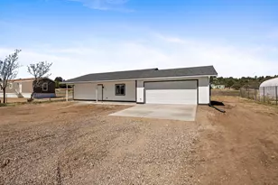 18278 S Frontier Rd, Peeples Valley, AZ 86332 - Photo 9