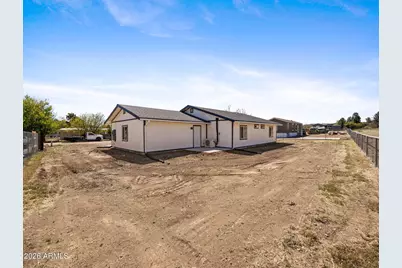 18278 S Frontier Road, Peeples Valley, AZ 86332 - Photo 29