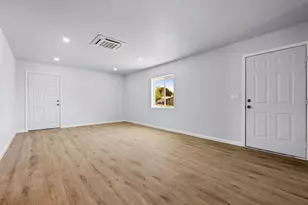 18278 S Frontier Rd, Peeples Valley, AZ 86332 - Photo 13