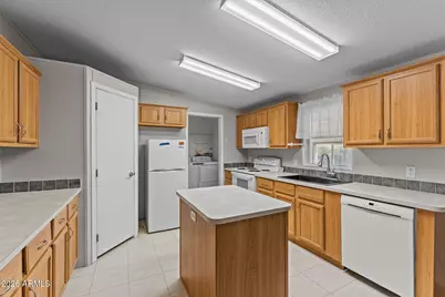 27650 S Clydesdale Avenue, Congress, AZ 85332 - Photo 11