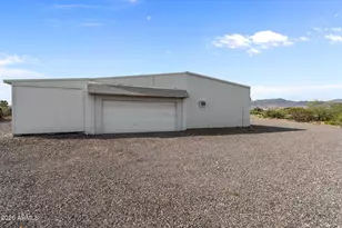 27650 S Clydesdale Ave, Congress, AZ 85332 - Photo 5