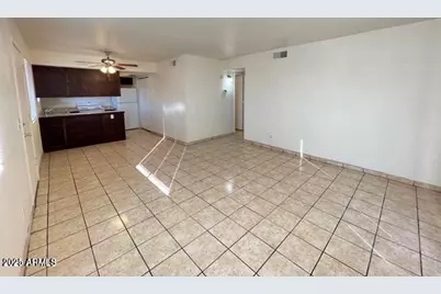 4325 N 21st Drive #Apt 3, Phoenix, AZ 85015 - Photo 5