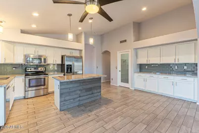 6003 N 124th Drive, Litchfield Park, AZ 85340 - Photo 9